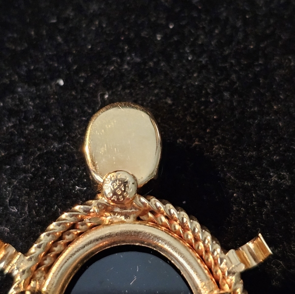 Black ONYX TURTLE STAMPED GOLD FILLED 2 INCH - Picture 2 of 6